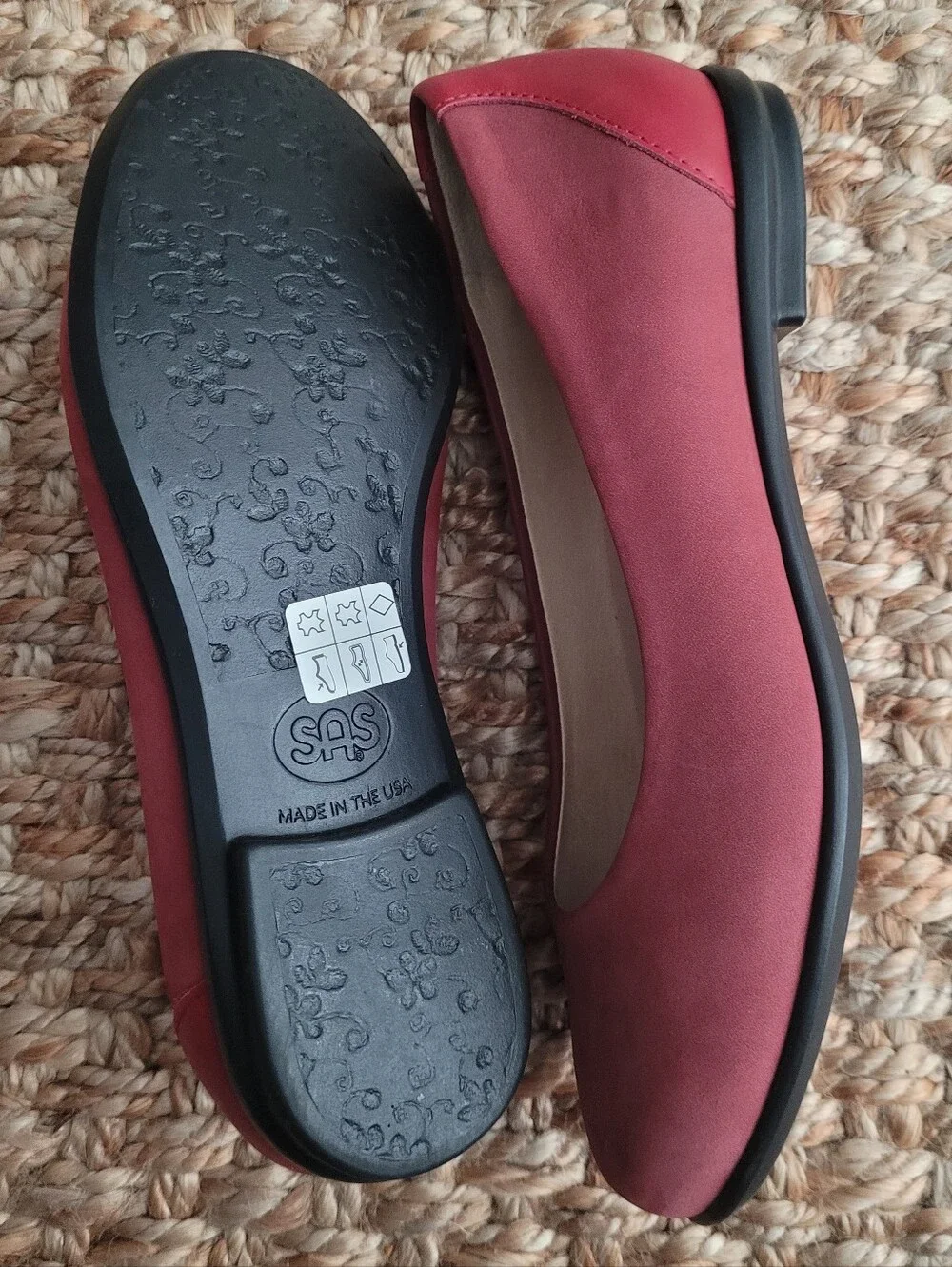 SAS Scenic Slip On Ballet Flats Red Leather Suede Comfort Shoes 7 Wide USA